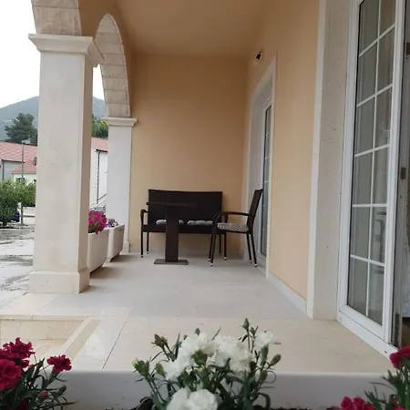 Appartement An Der Kueste Fuer 2 Personen By Interhome Ploce (Dubrovnik-Neretva)